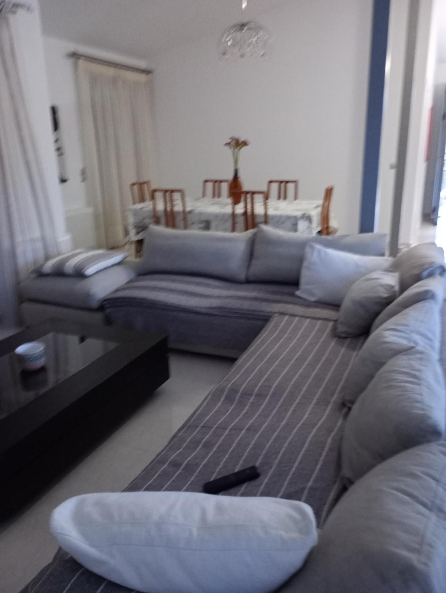 Coastal Garden Getaway Lejlighed Vári Eksteriør billede